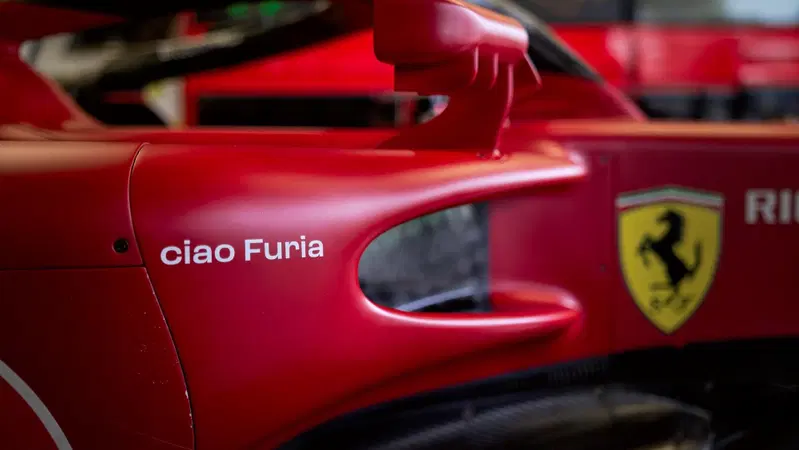 Formula 1: l'omaggio della Ferrari sulla F1-75 per ricordare Mauro Forghieri