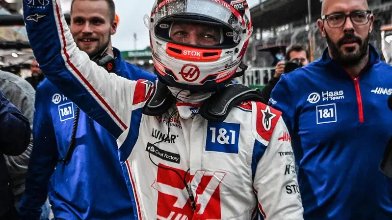 F1: il tempismo di Kevin Magnussen, il poleman che non ti aspetti