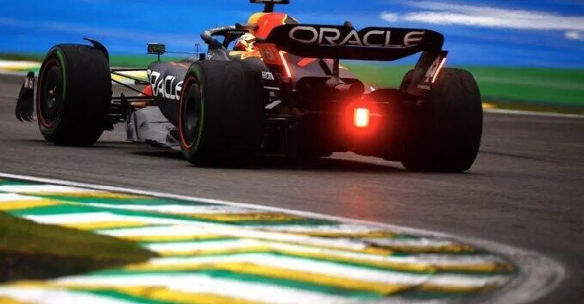 Formula 1, Verstappen: "Un bloccaggio mi &egrave; costato la pole"