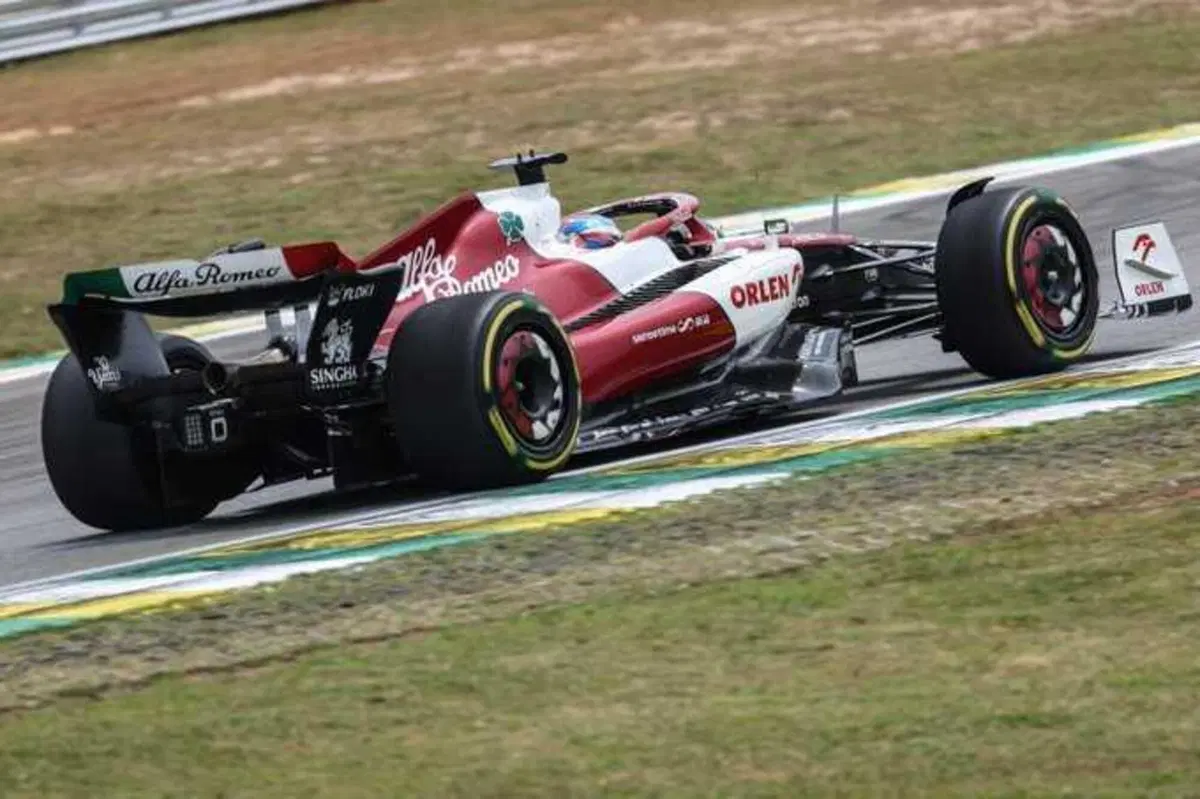 F1, GP Brasile 2022: Russell vince la Sprint race. Sainz secondo (17)