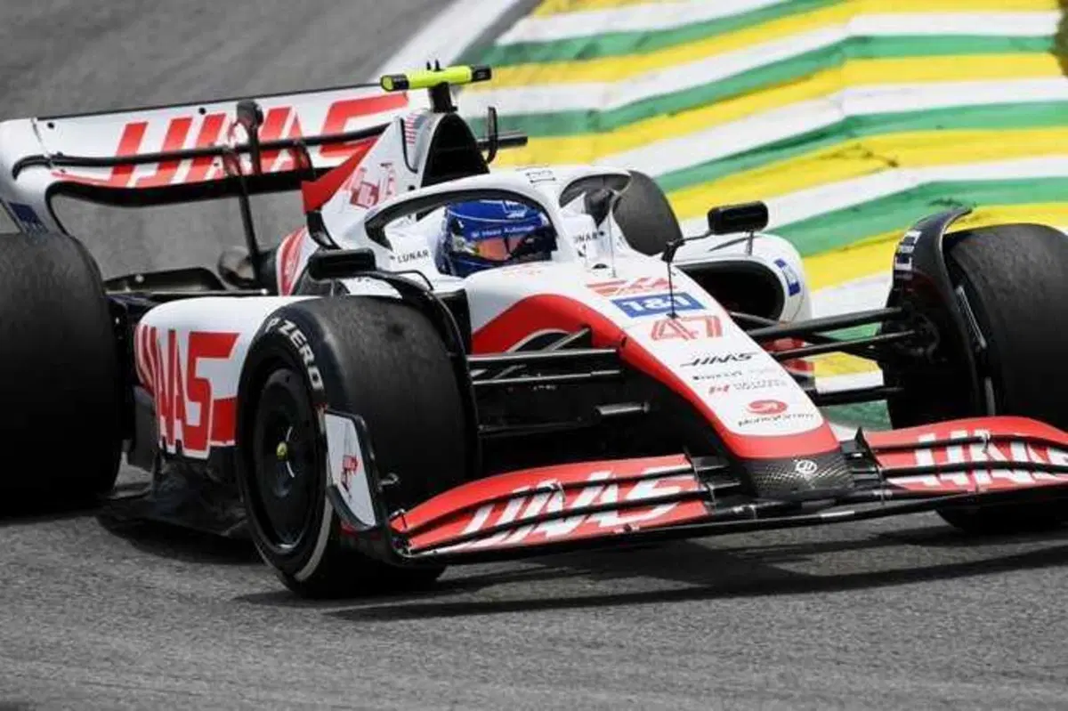 F1, GP Brasile 2022: Russell vince la Sprint race. Sainz secondo (25)