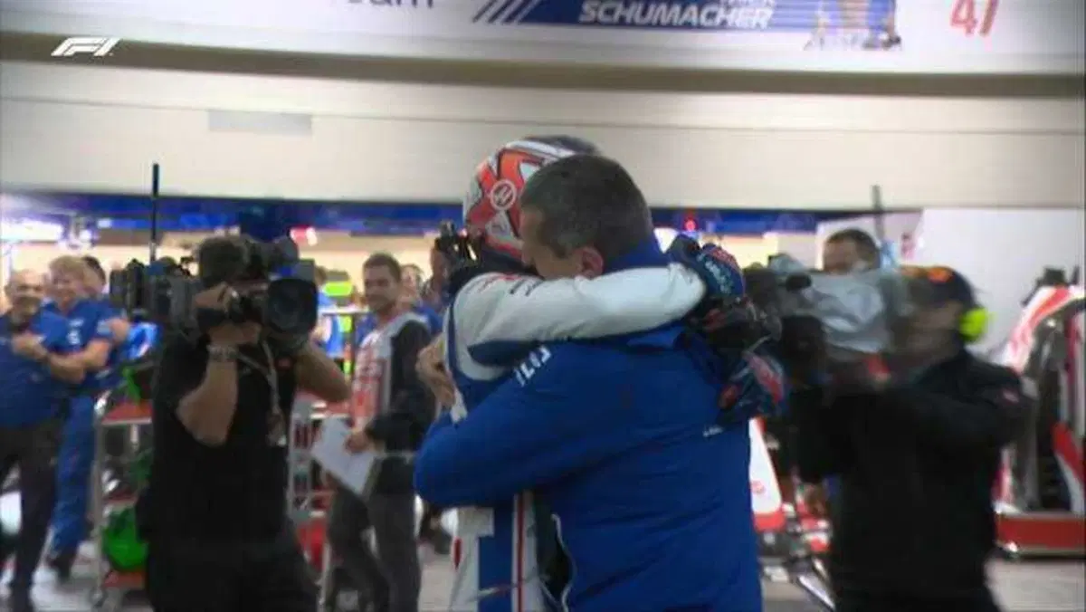 F1, GP Brasile 2022: Russell vince la Sprint race. Sainz secondo (45)