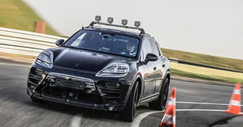 La Porsche Macan elettrica &egrave; vicina: arriver&agrave; nel 2023 su base "PPE"