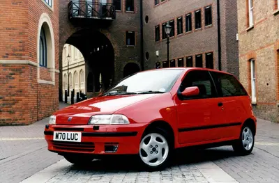 1993 - 2023: l'anno prossimo la Fiat Punto diventa "storica" 