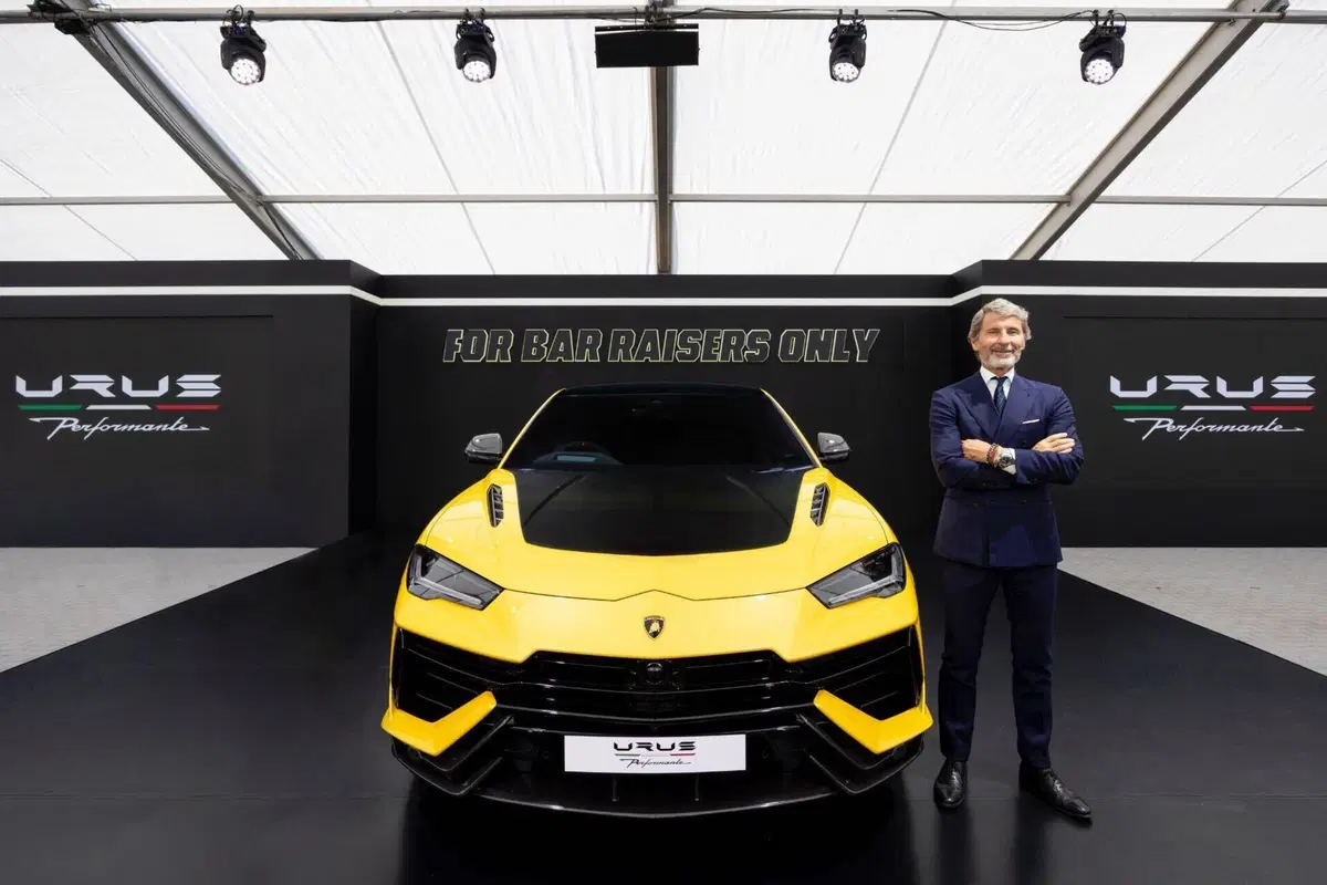 Lamborghini fa sfilare 150 supercar in Giappone per il 'Japan Day' (3)