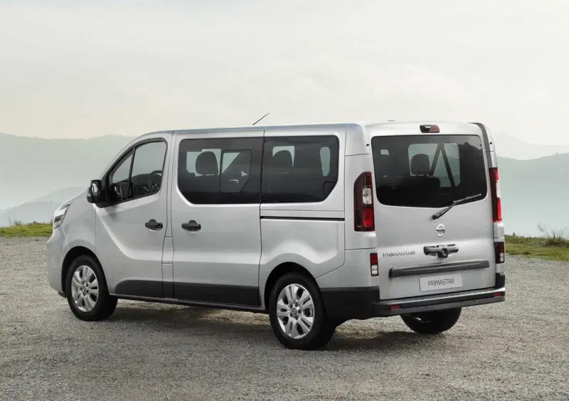 Nissan Primastar (2021-->>) (2)