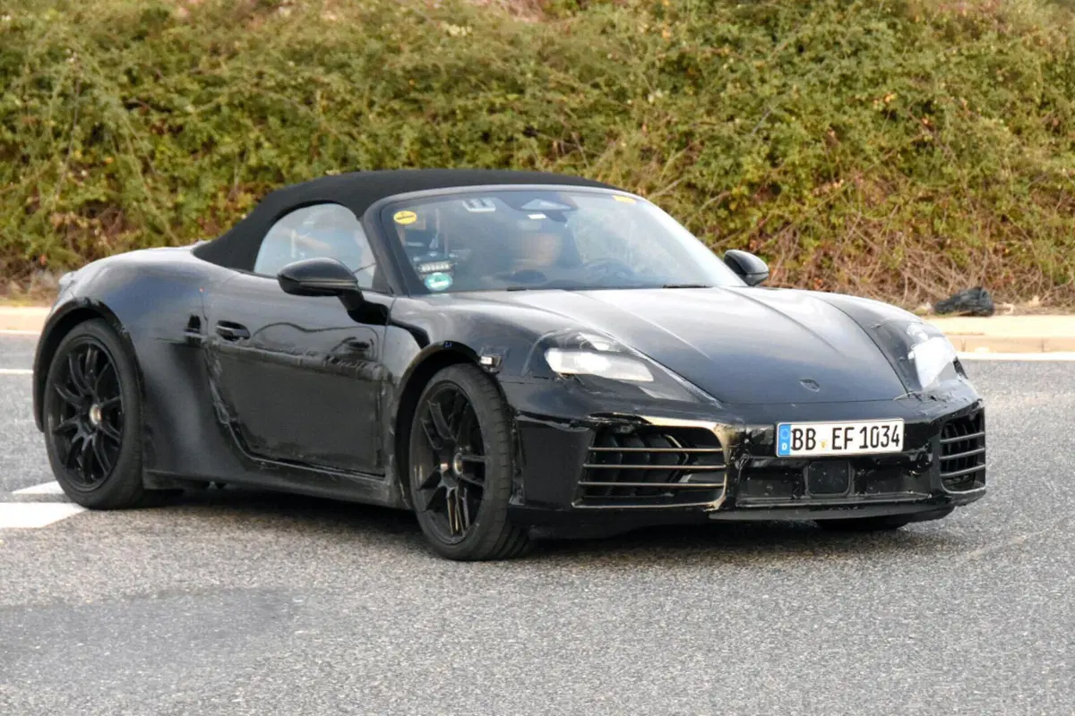 Porsche 718 Boxster elettrica, ecco le nuove foto spia (4)