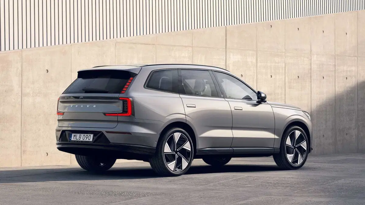 Volvo EX90 (2022-->>) (2)