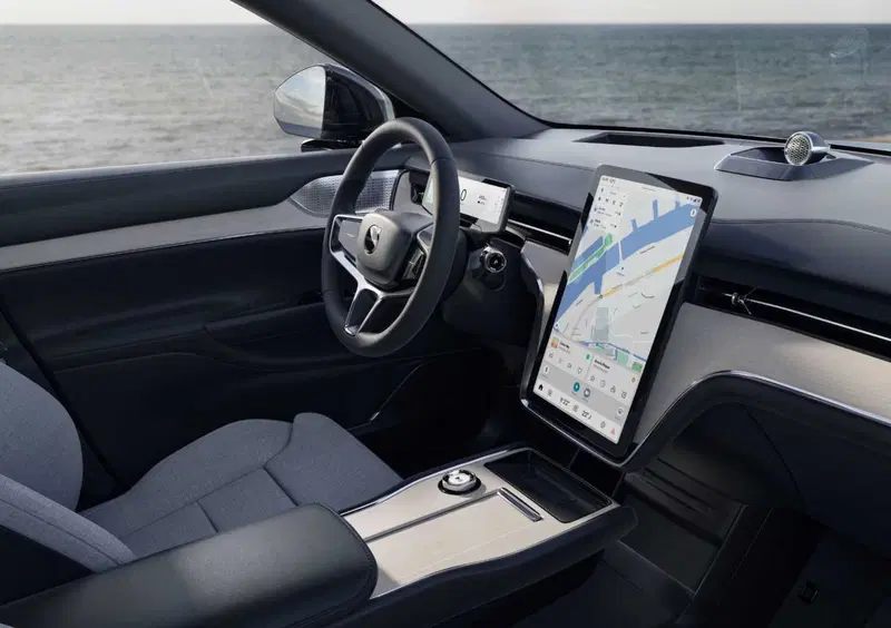 Volvo EX90 (8)