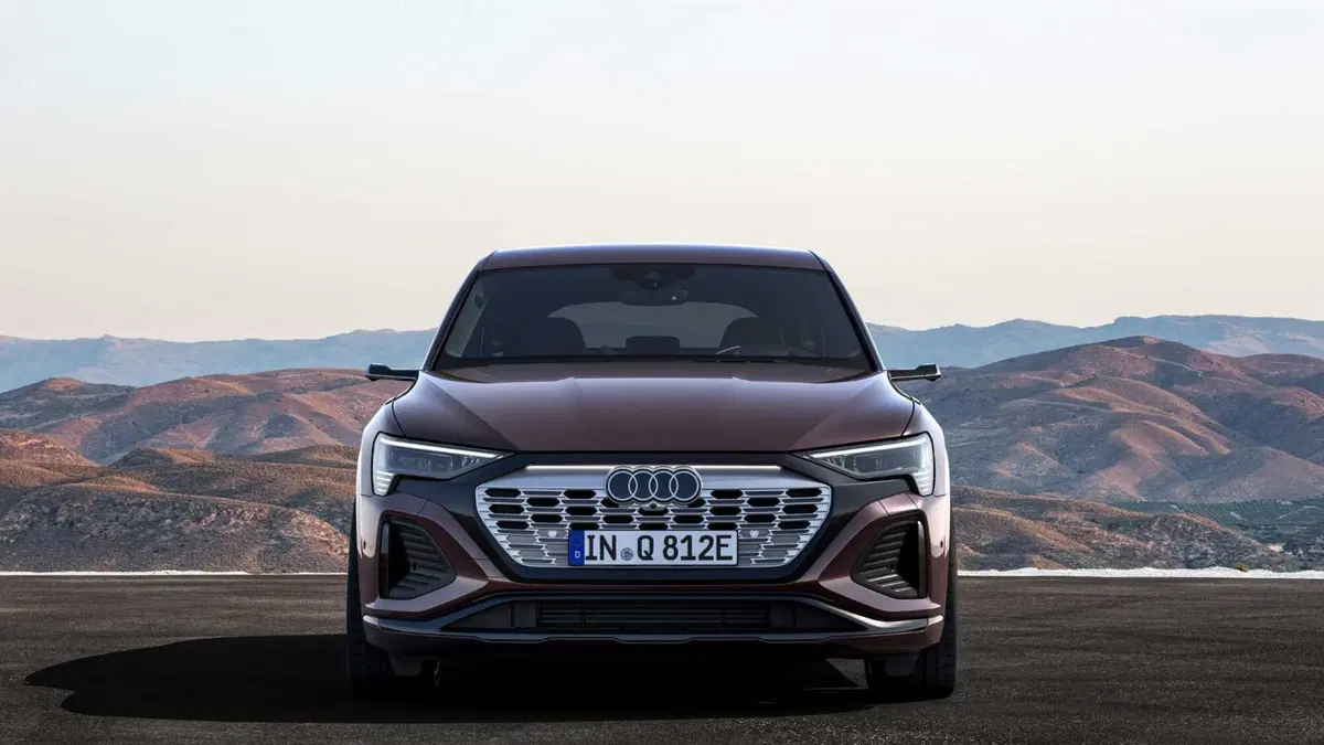 Audi Q8 Sportback Q8 e-tron 55 quattro Business Advanced (6)