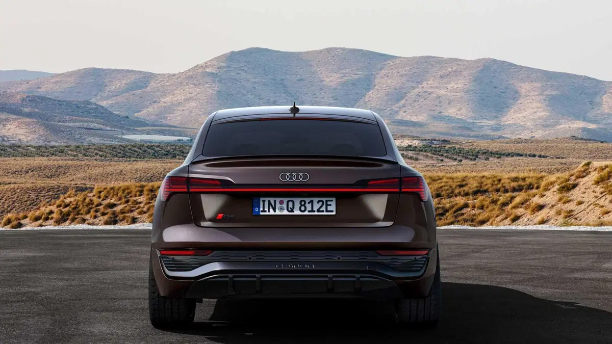 Audi Q8 Sportback Q8 e-tron 55 quattro Business Advanced (7)