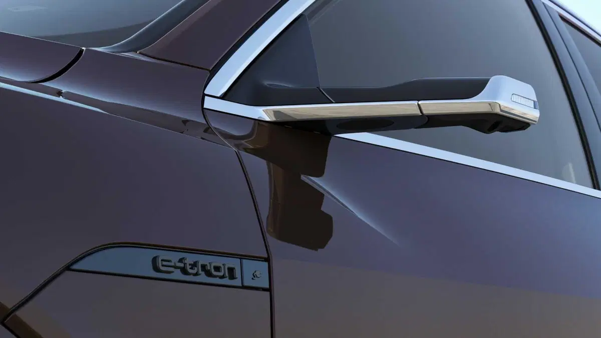 Audi Q8 Sportback Q8 e-tron 55 quattro Business Advanced (17)