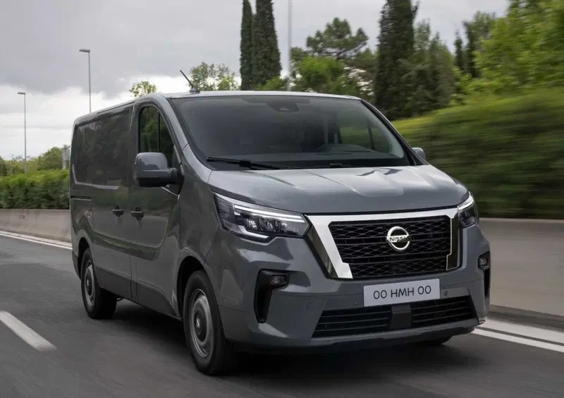 Nissan Primastar Furgone (2021-->>) (4)