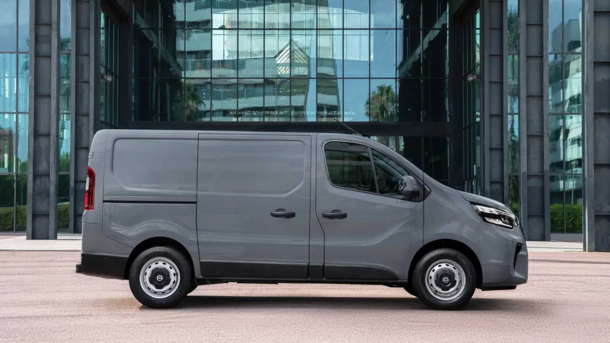 Nissan Primastar Furgone 29 2.0 dCi 150CV PL-TN Furgone Acenta Work (3)