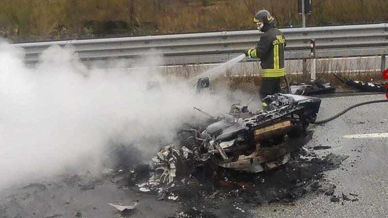 Crash e incendio: distrugge una Lamborghini Huracan a 300 all&#039;ora [VIDEO]