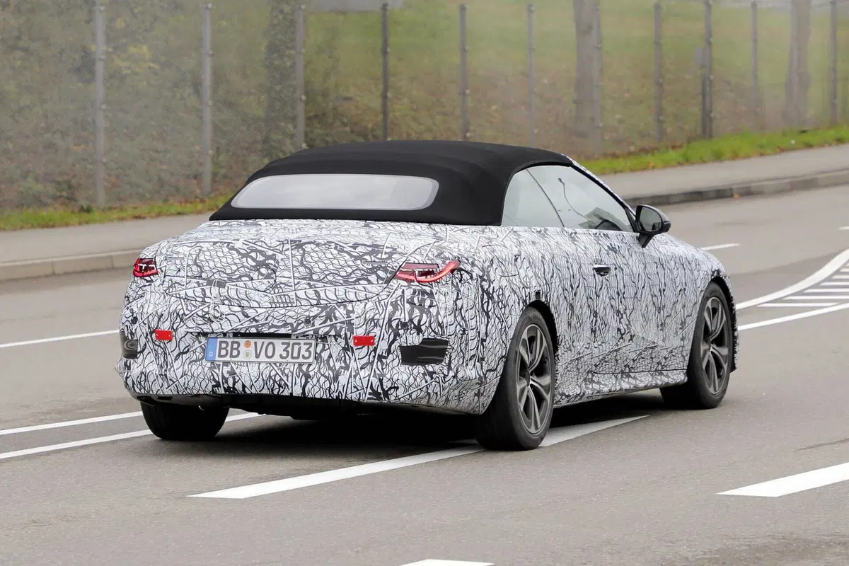 Mercedes CLE Cabrio, ecco le foto spia (6)