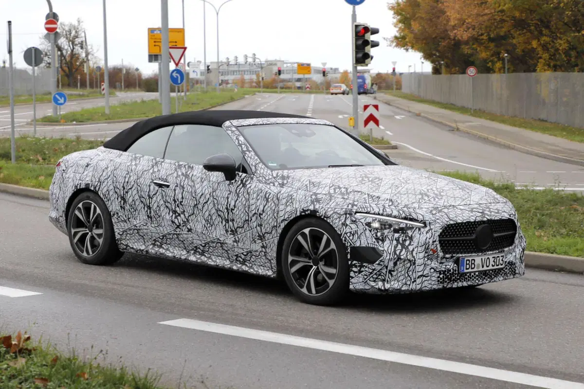 Mercedes CLE Cabrio, ecco le foto spia (4)