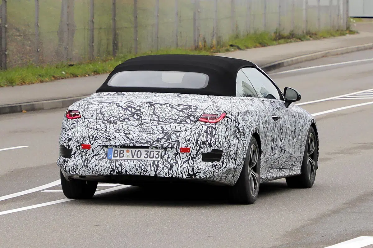 Mercedes CLE Cabrio, ecco le foto spia (7)
