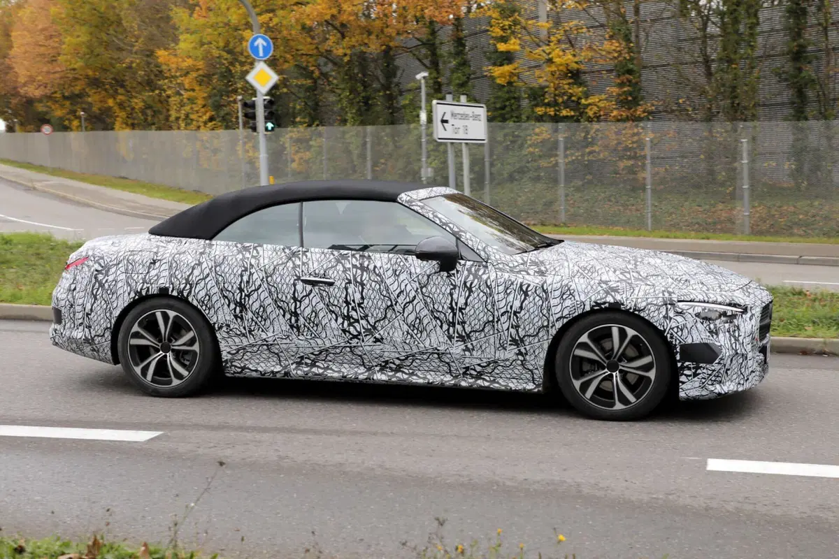 Mercedes CLE Cabrio, ecco le foto spia (10)
