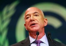 Il consiglio di Bezos per il Black Friday: Non comprate un'auto