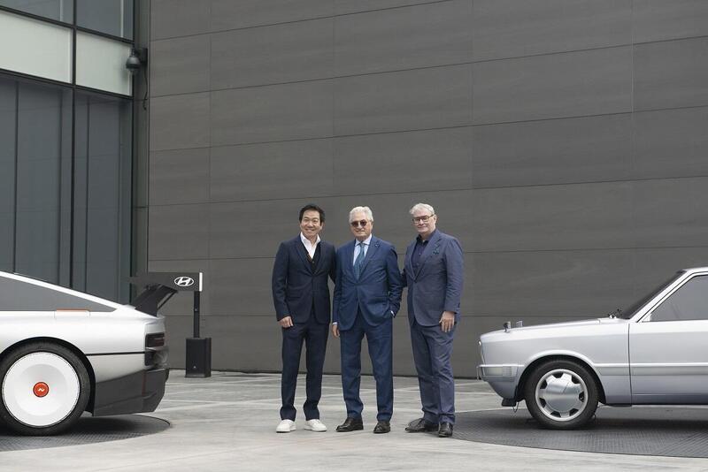 Giorgetto Giugiaro al centro con Luc Donckerwollke e SangYoup Lee