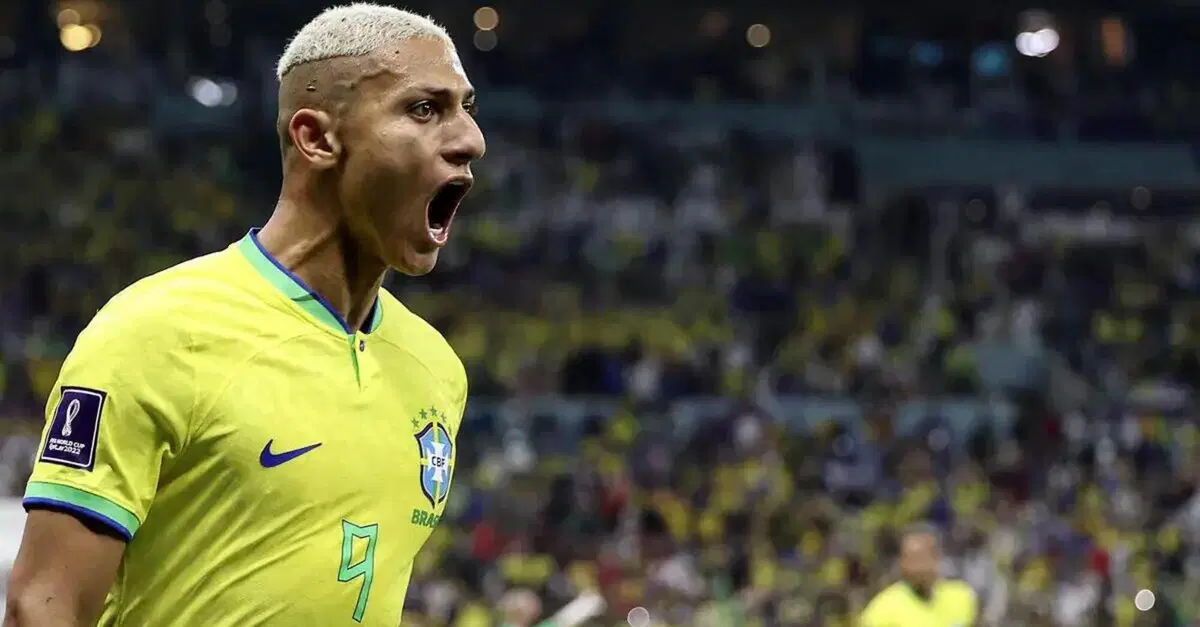 Richarlison e l'esame della patente maledetto: il giocatore del Brasile va con l'autobus