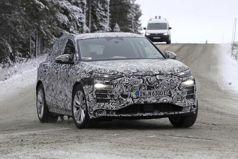 Audi Q6 E-tron: SUV e Sportback, ecco le foto spia