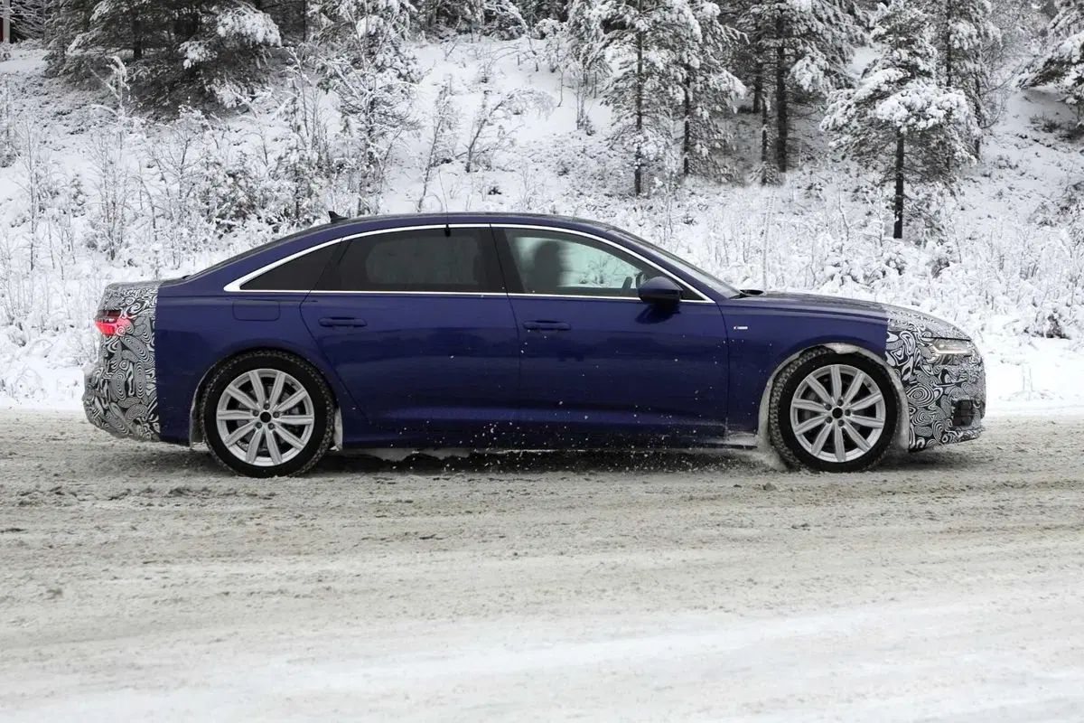 Audi A6, ecco le foto spia del nuovo Facelift (7)