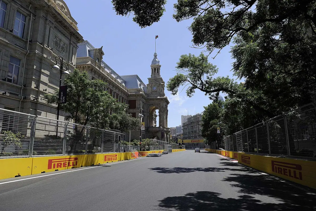 F1, Gp d'Europa 2016, FP3: (32)