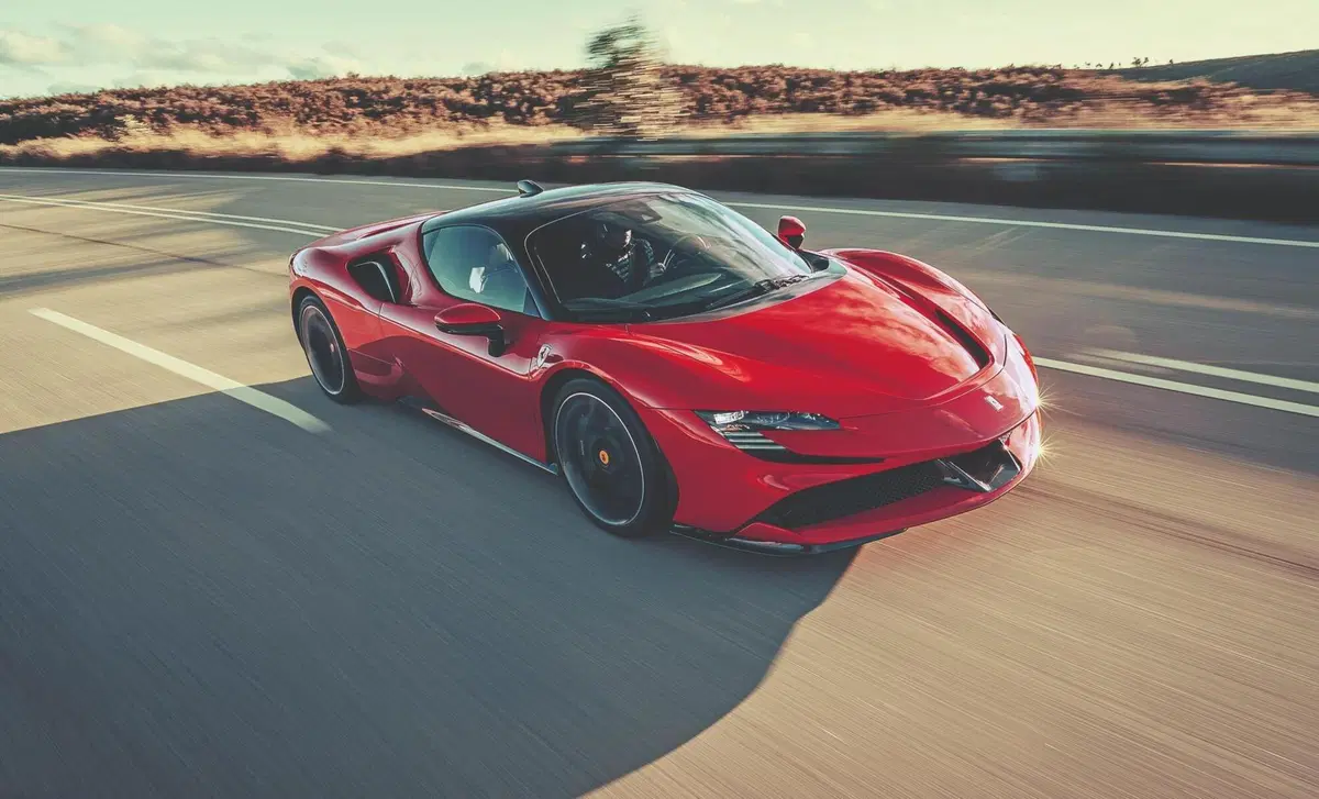 Ferrari SF90 Coupé SF90 Stradale (8)