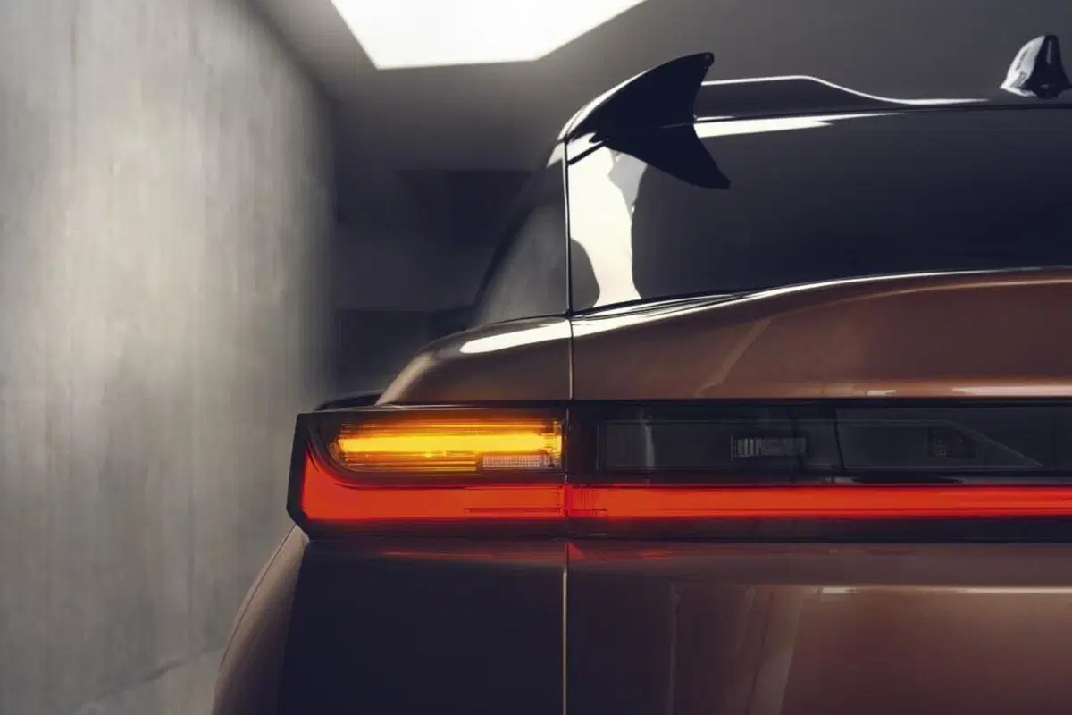 Lexus RZ 450e: tutta elettrica e 440 chilometri di autonomia e steer by wire [Video] (12)