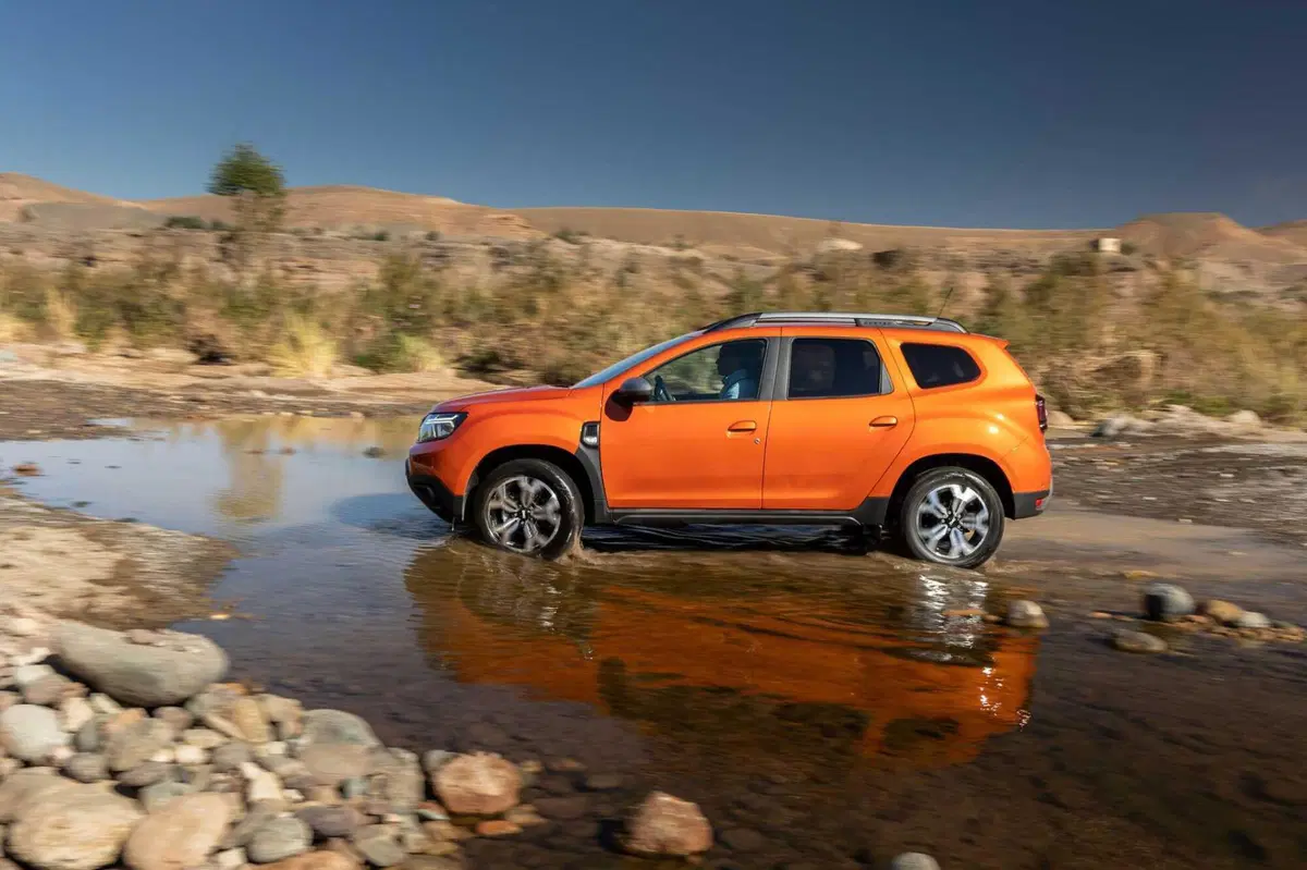 Dacia Duster 2023: sfida nel deserto di Agafay (Marocco) [VIDEO] (8)