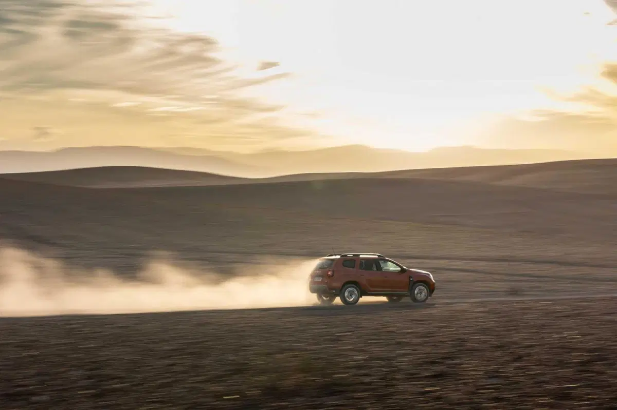 Dacia Duster 2023: sfida nel deserto di Agafay (Marocco) [VIDEO] (13)