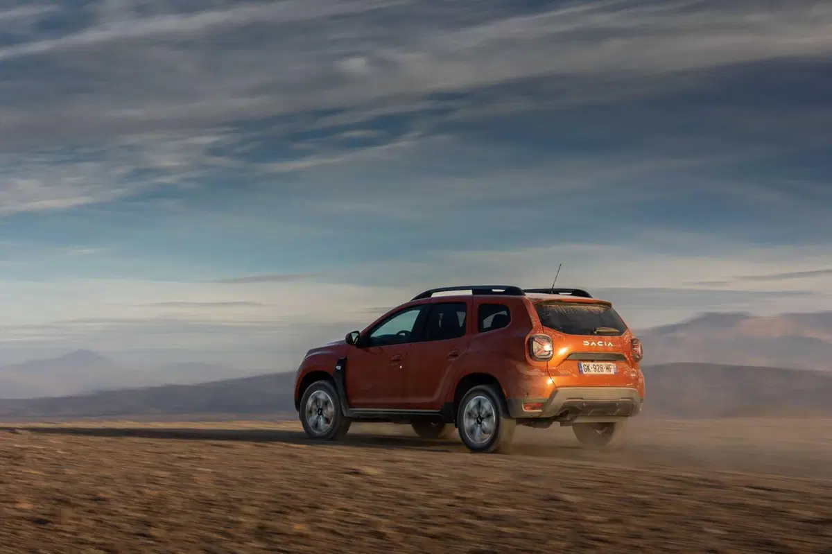 Dacia Duster 2023: sfida nel deserto di Agafay (Marocco) [VIDEO] (15)