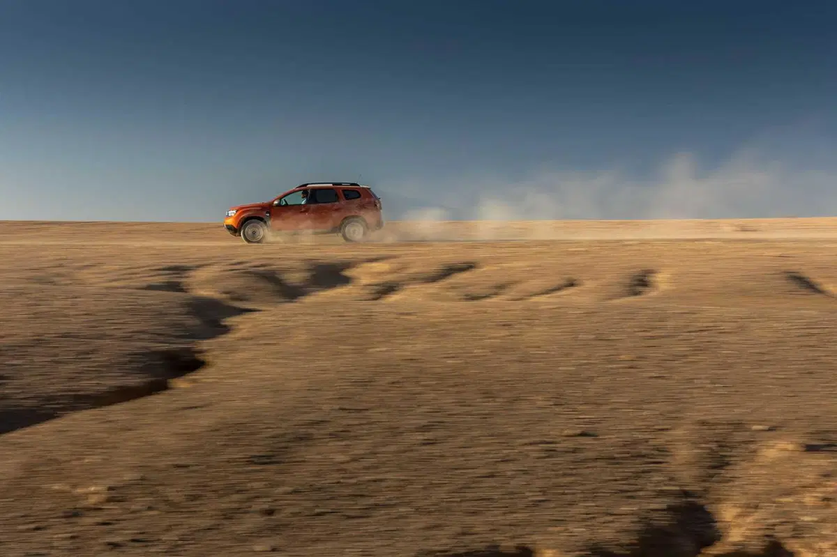 Dacia Duster 2023: sfida nel deserto di Agafay (Marocco) [VIDEO] (18)
