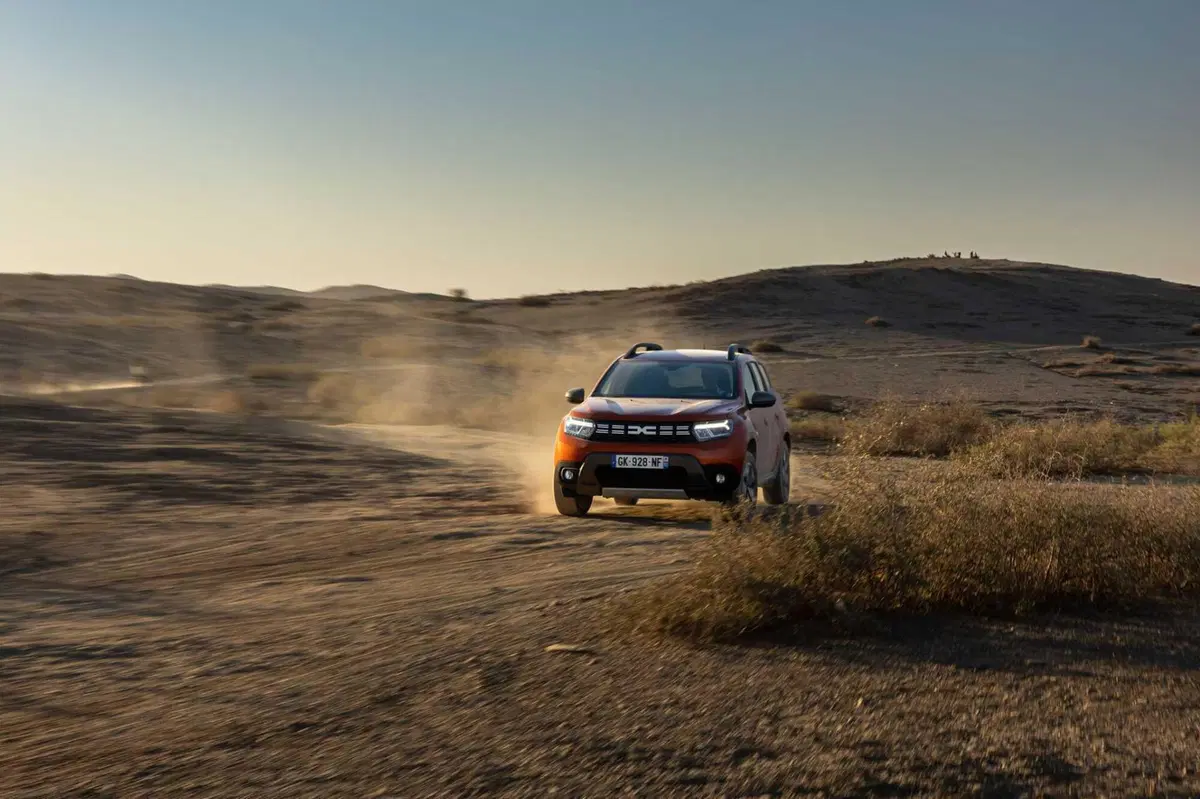 Dacia Duster 2023: sfida nel deserto di Agafay (Marocco) [VIDEO] (19)