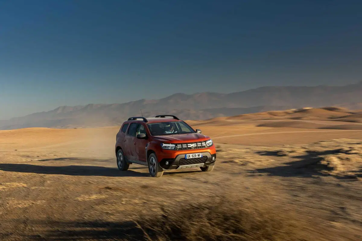 Dacia Duster 2023: sfida nel deserto di Agafay (Marocco) [VIDEO] (21)