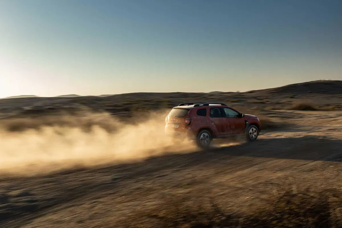 Dacia Duster 2023: sfida nel deserto di Agafay (Marocco) [VIDEO] (22)