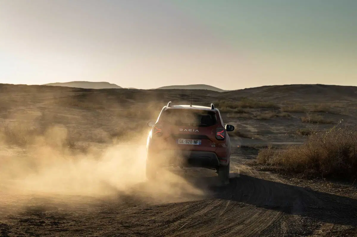 Dacia Duster 2023: sfida nel deserto di Agafay (Marocco) [VIDEO] (23)