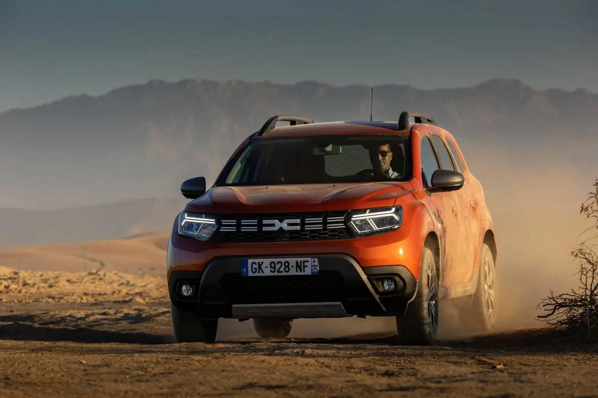 Dacia Duster 2023: sfida nel deserto di Agafay (Marocco) [VIDEO] (26)