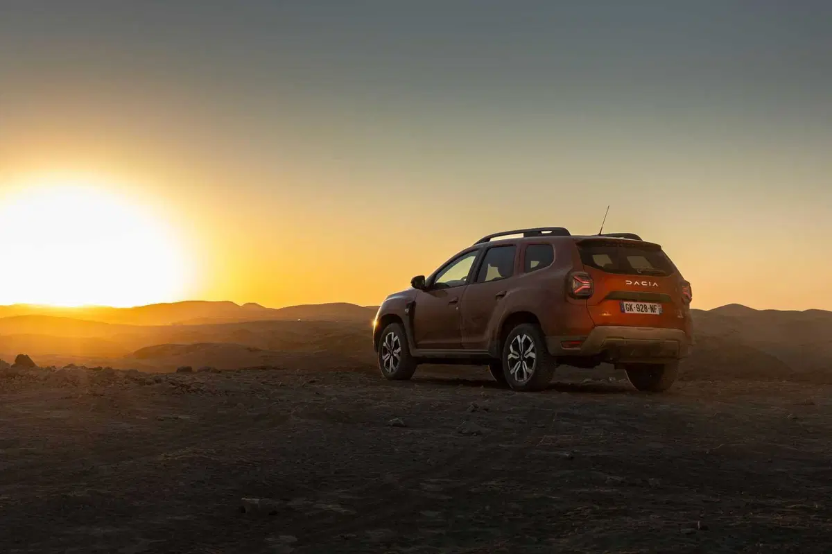 Dacia Duster 2023: sfida nel deserto di Agafay (Marocco) [VIDEO] (29)