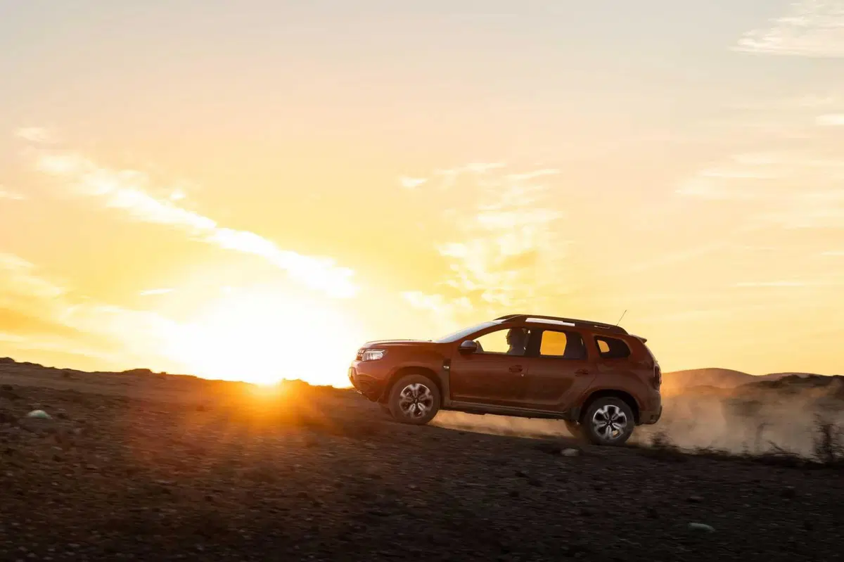 Dacia Duster 2023: sfida nel deserto di Agafay (Marocco) [VIDEO] (33)