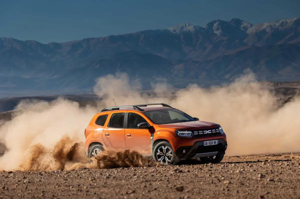 Dacia Duster 2023: sfida nel deserto di Agafay (Marocco) [VIDEO] (40)