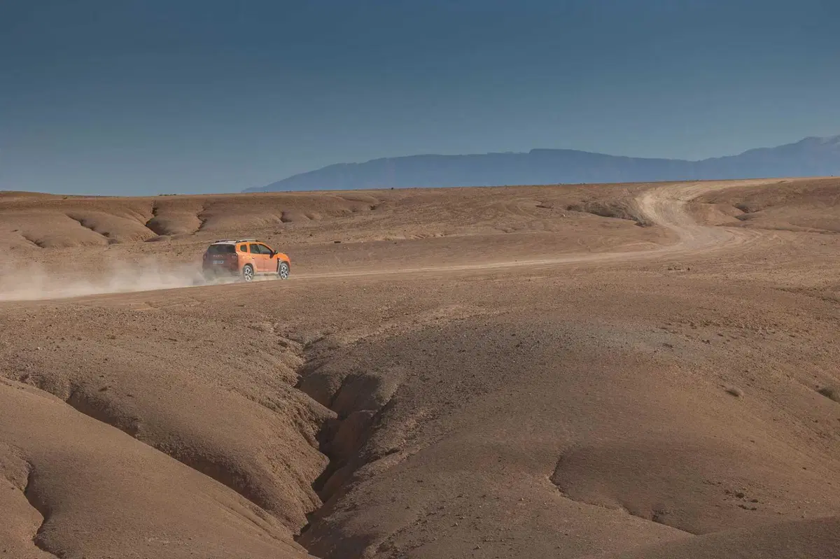 Dacia Duster 2023: sfida nel deserto di Agafay (Marocco) [VIDEO] (42)