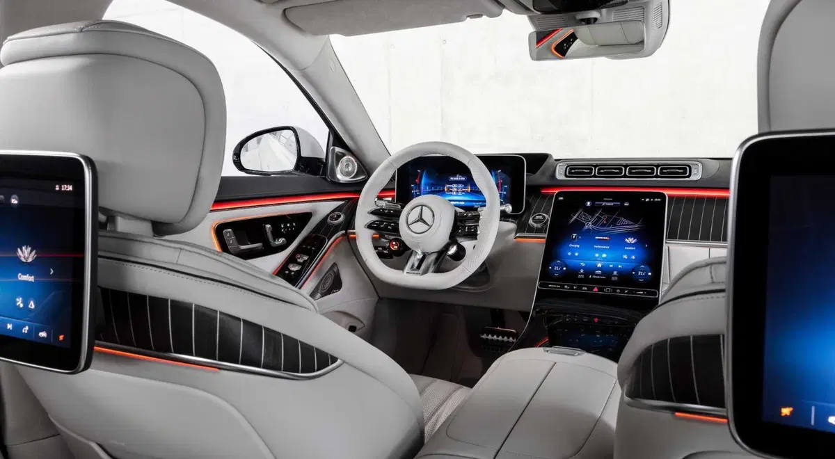 Mercedes-AMG S 63 E-Performance: 802 CV di super-lusso, ibrido plug-in (14)