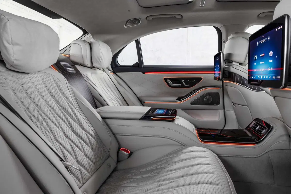 Mercedes-AMG S 63 E-Performance: 802 CV di super-lusso, ibrido plug-in (15)