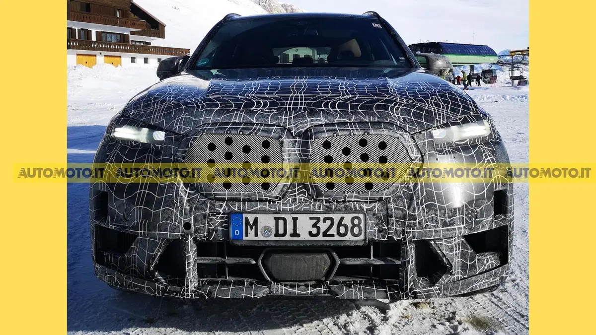 BMW X5 2023, ecco le foto spia del nuovo Facelift [ESCLUSIVA] (3)