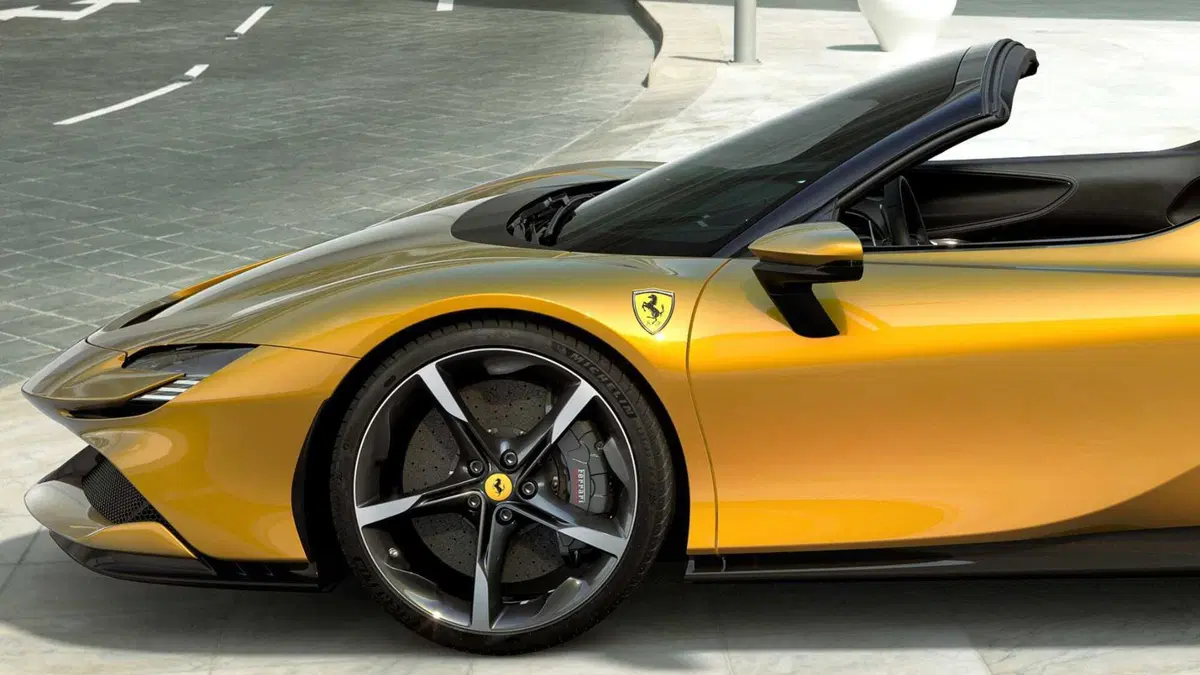 Ferrari SF90 Spider (2021-->>) (20)