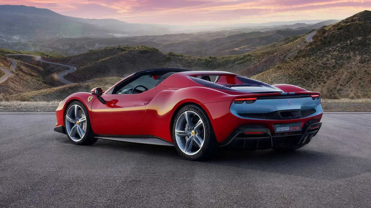 Ferrari 296 Spider (2022-->>) (8)