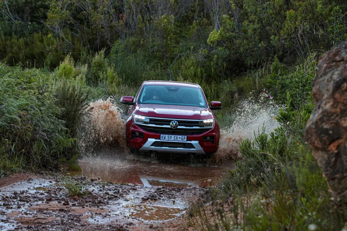 Volkswagen Amarok: anche in Italia debutta il pick-up di lusso  (9)